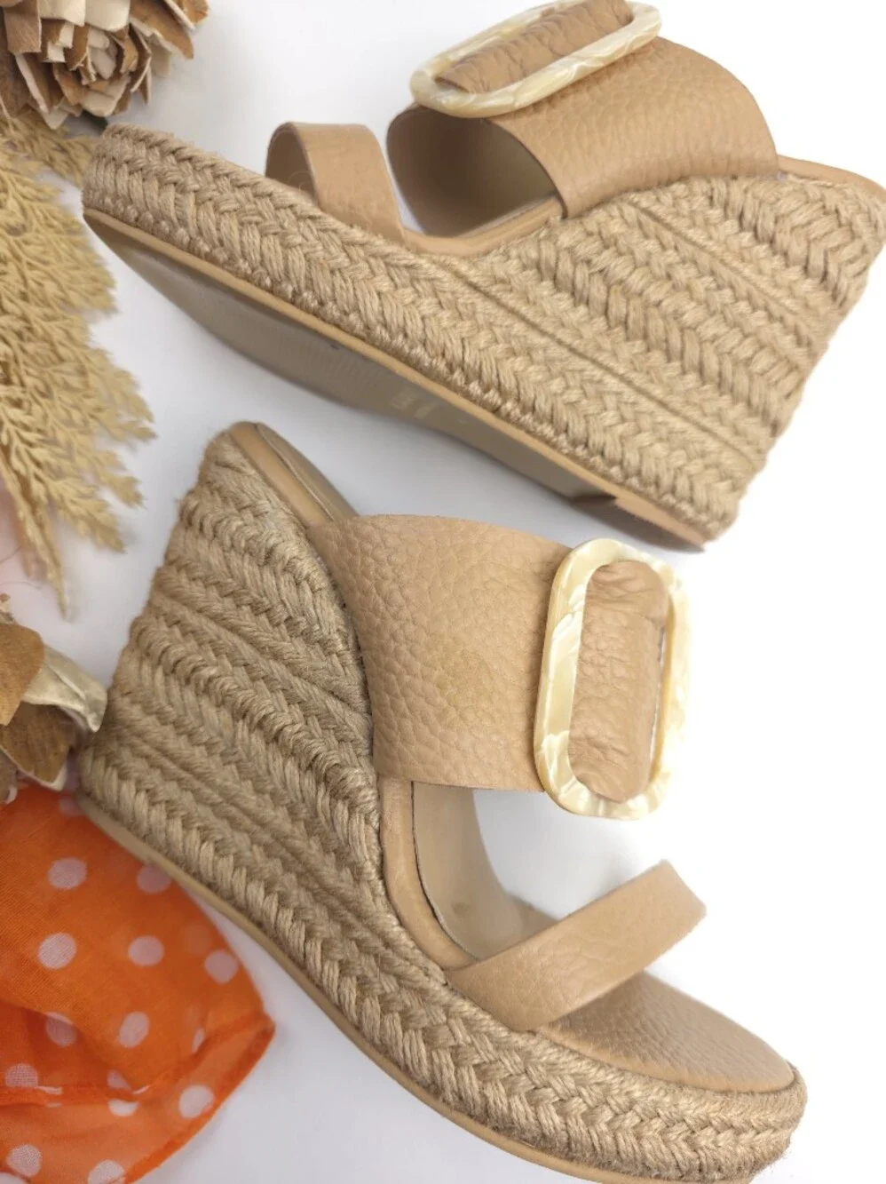 Kaanas Women’s Tan Wedge Slide Sandals with Decorative Buckle Sz 6